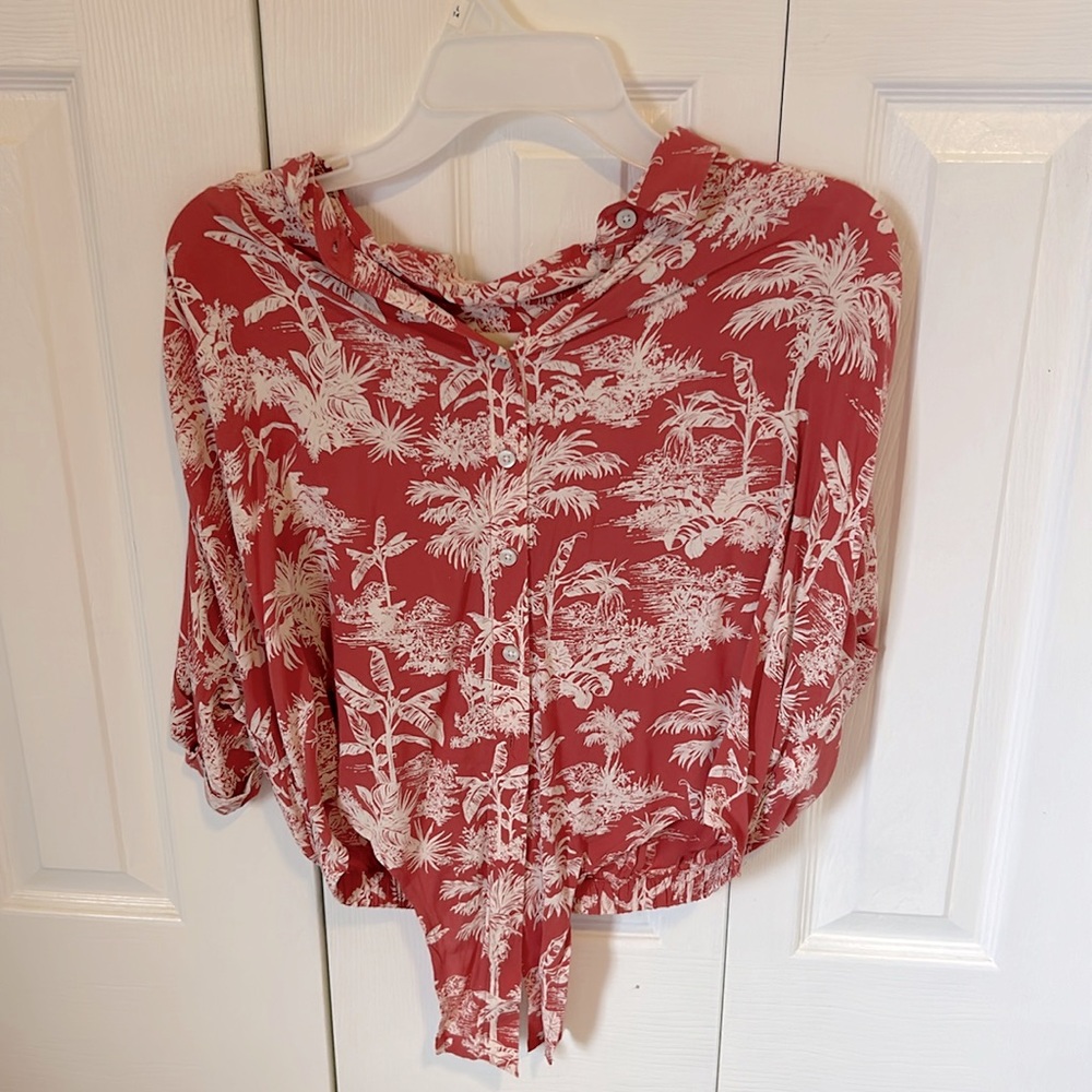 American Eagle Hawaiian Tie Crop Shirt